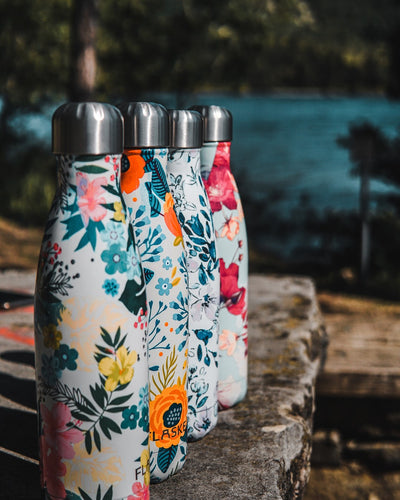 Insulated Reusable Water Bottles: Keep Your Drinks Hot or Cold!