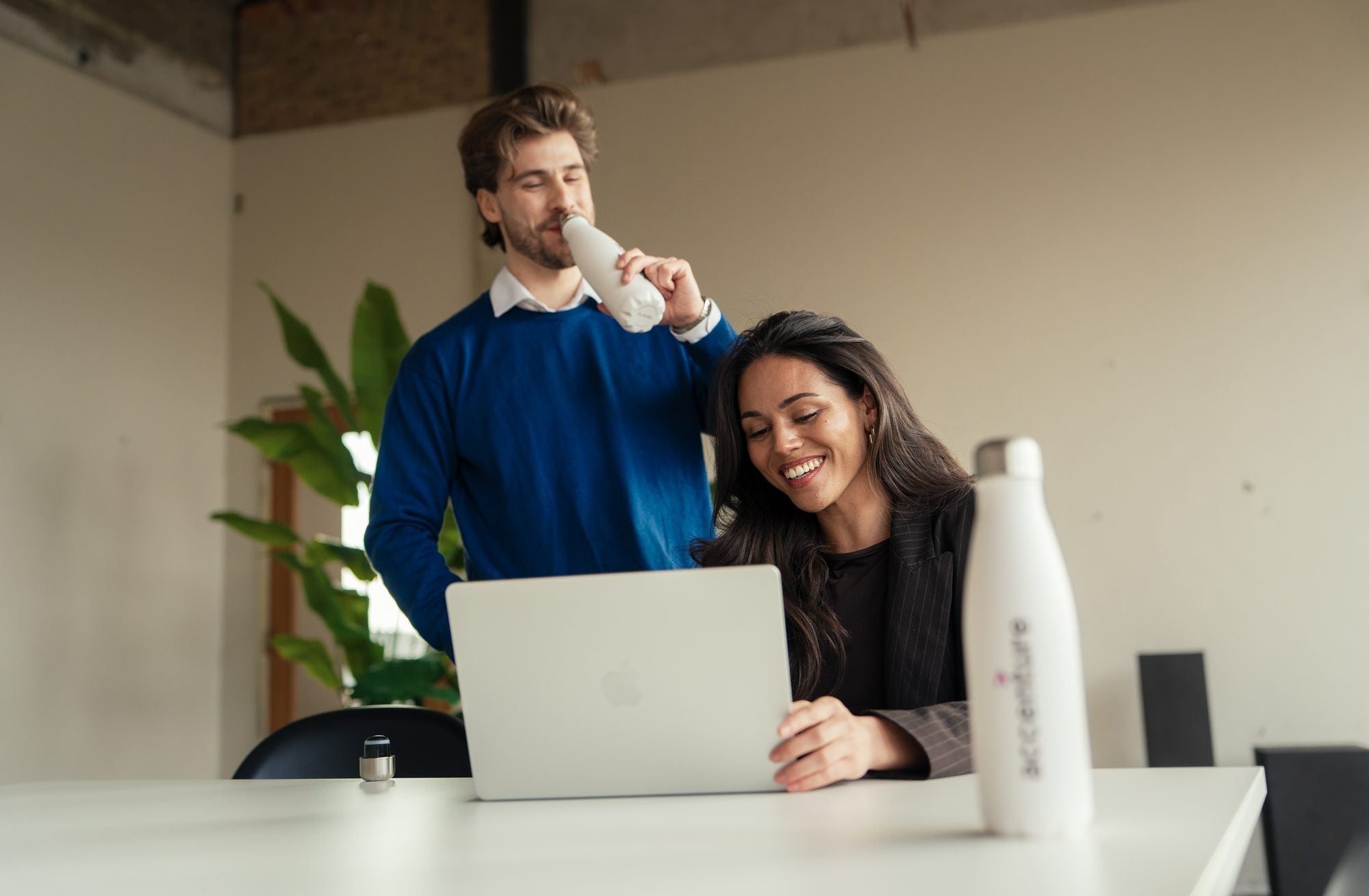 Why Invest in Reusable Products – Impact on Offices